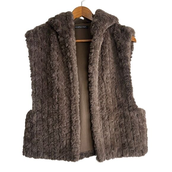 Do Everything In Love Best One Size Brown Teddy Faux Fur Soft Sleeveless Jacket - Picture 1 of 8